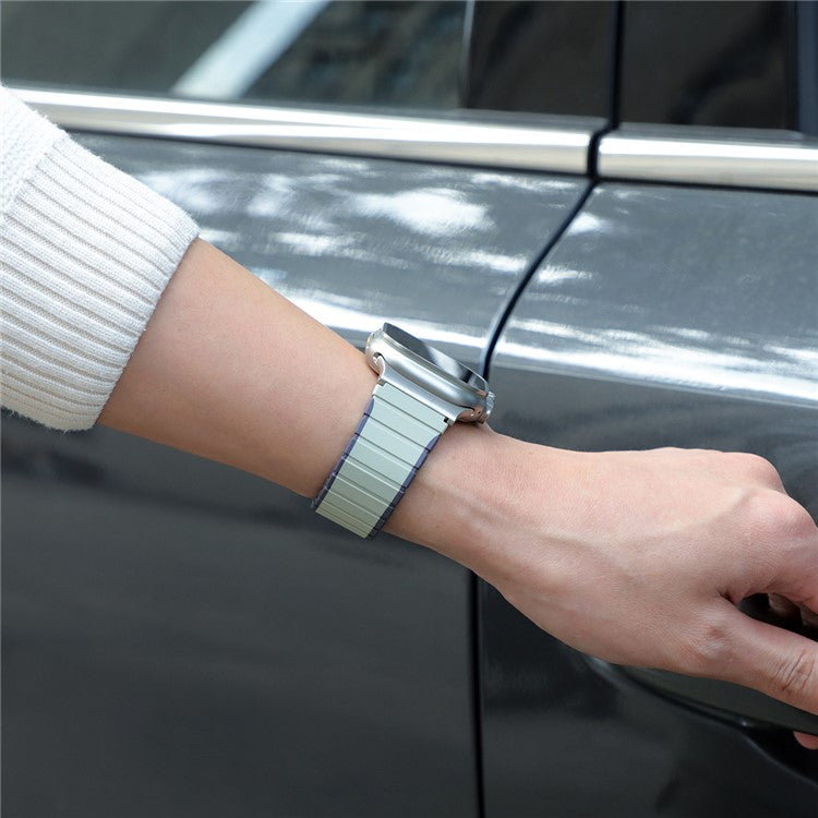 Bans For Apple Watch Series 10 42mm / 9 8 7 41mm / 6 5 4 SE (2023) SE (2022) SE 40mm / 3 2 1 38mm Magnetic Silicone Strap - Light Grey+Blue