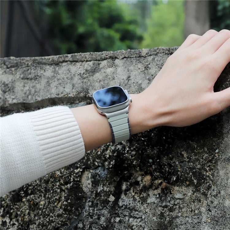 Bans For Apple Watch Series 10 42mm / 9 8 7 41mm / 6 5 4 SE (2023) SE (2022) SE 40mm / 3 2 1 38mm Magnetic Silicone Strap - Light Grey+Blue