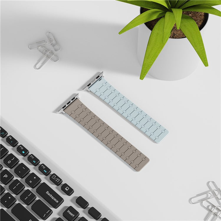 For Apple Watch 10 46mm / Ultra 2 / Ultra 49mm / 9 8 7 45mm / SE (2023) SE (2022) SE 6 5 4 44mm / 3 2 1 42mm Silicone Magnetic Band Strap - Khaki / Light Cyan