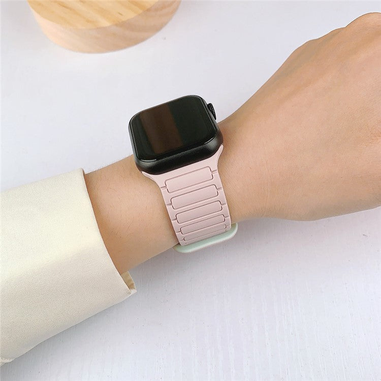 For Apple Watch Series 10 42mm / 9 8 7 41mm / SE (2023) SE (2022) SE 6 5 4 40mm / 3 2 1 38mm Watchband Soft Silicone Magnetic Strap - Oxford Pink / Soft Mint