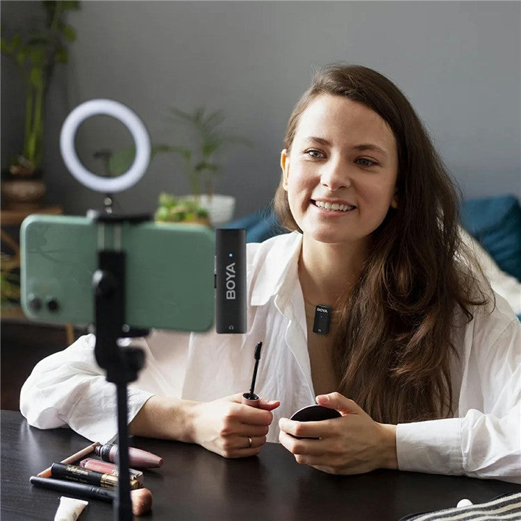 BOYA WMic5-M3 For iPhone / iPad 2.4G Wireless Microphone Lapel Clip Mic, 1 Transmitter + 1 8-Pin Receiver