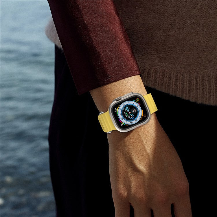 AHASTYLE WG102 for Apple Watch 10 46mm / Ultra 2 / Ultra 49mm / 9 8 7 45mm / SE (2023) SE (2022) SE 6 5 4 44mm / 3 2 1 42mm Watch Strap - Yellow