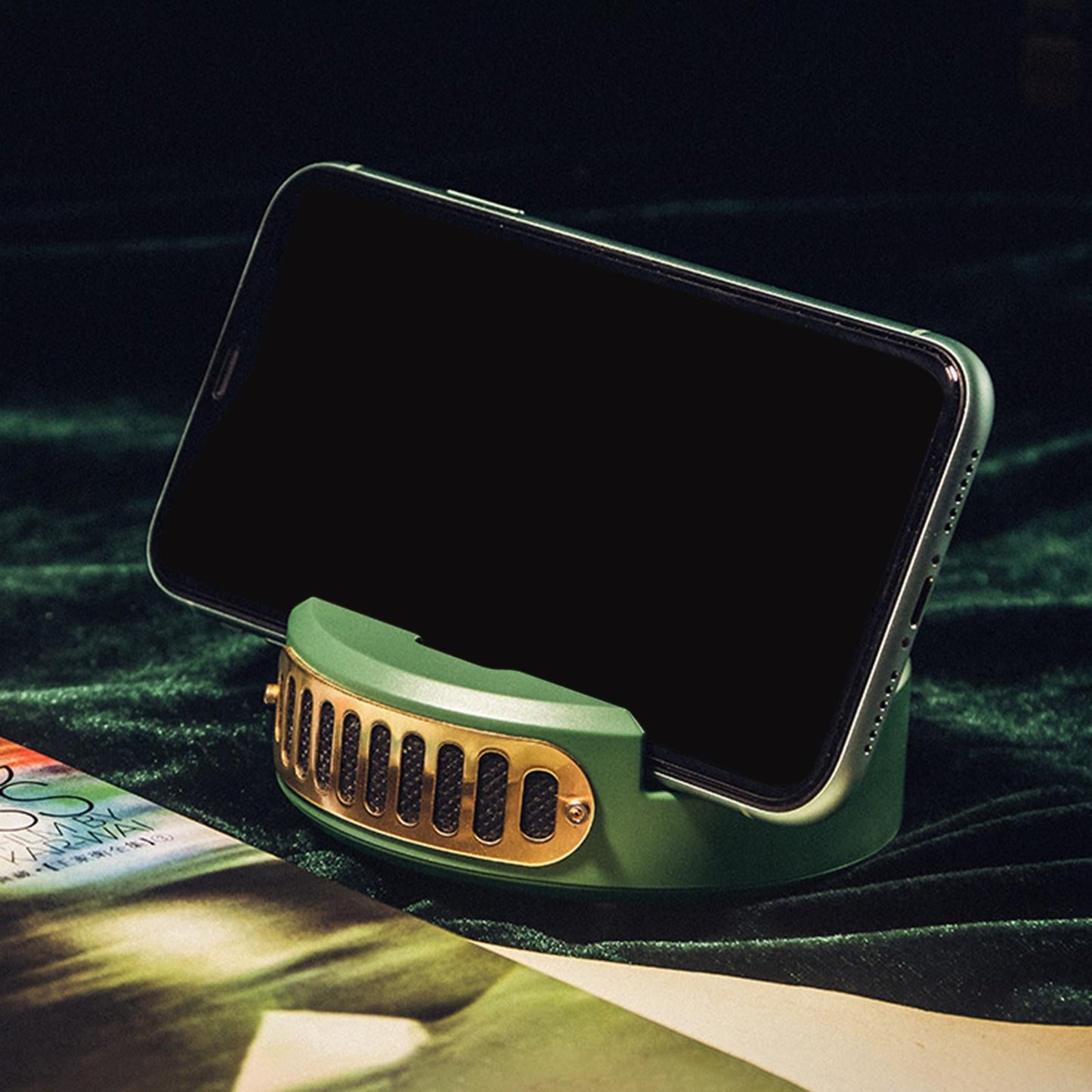 Mini Portable Bluetooth Speaker Rechargeable Loudspeaker Phone Bracket New