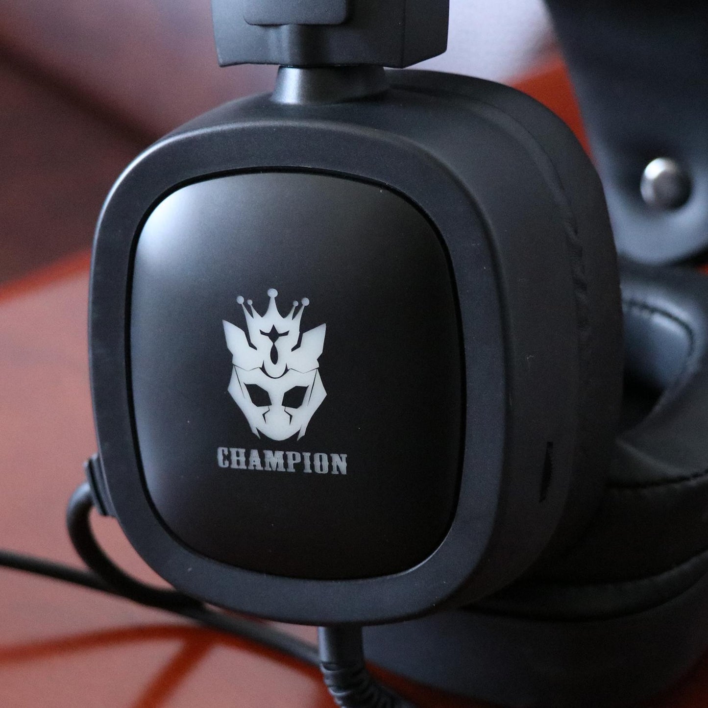 S100 Gaming Headphone Wired 7-LED with Microphone for Computer Black 3.5mm