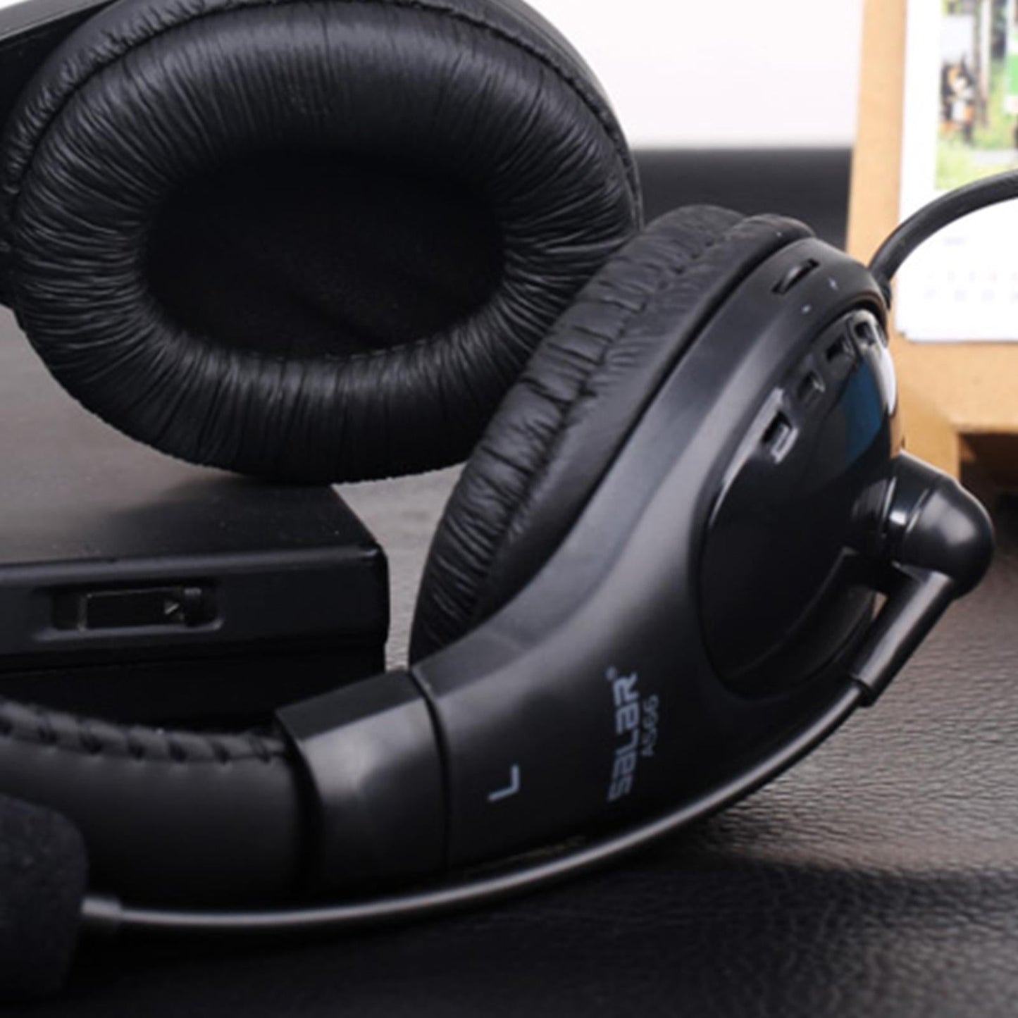 On-Ear Headphones with Mic with 2.0m Cord for Tablet Recording MP3 Black
