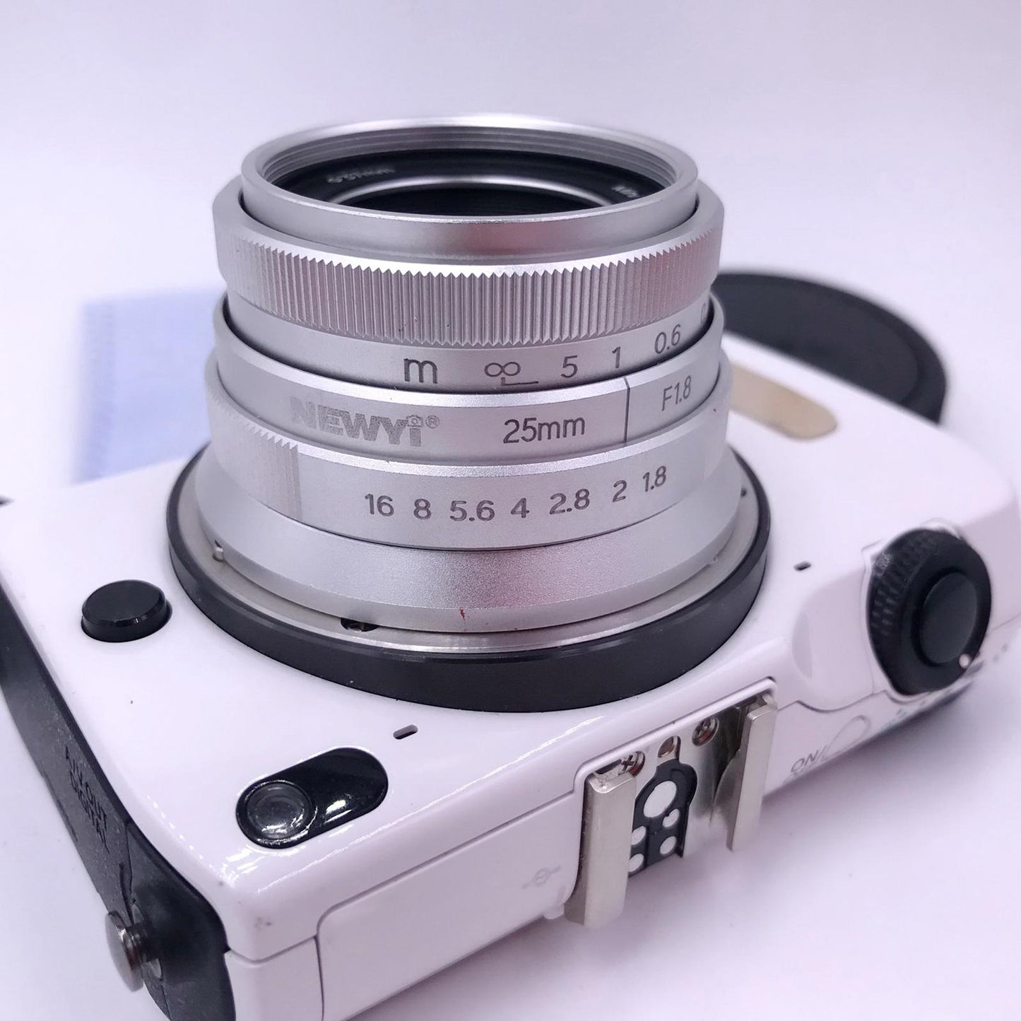 Prime Fixed Lens F/1.8 with Front Lens Cover for Micro Cameras EOS M