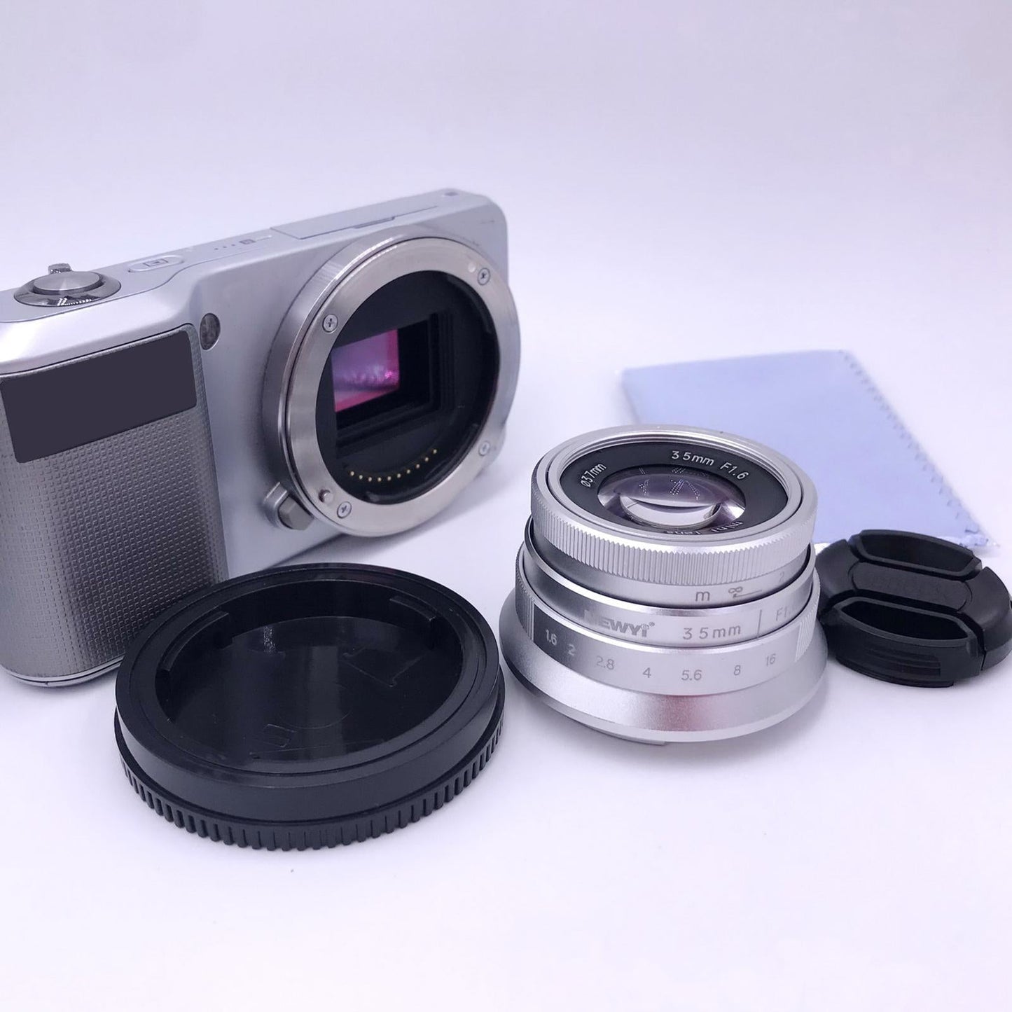 35mm F/1.6 Manual Focus Prime Lens for XA5 / XT10 for A6500 5100 NEX5