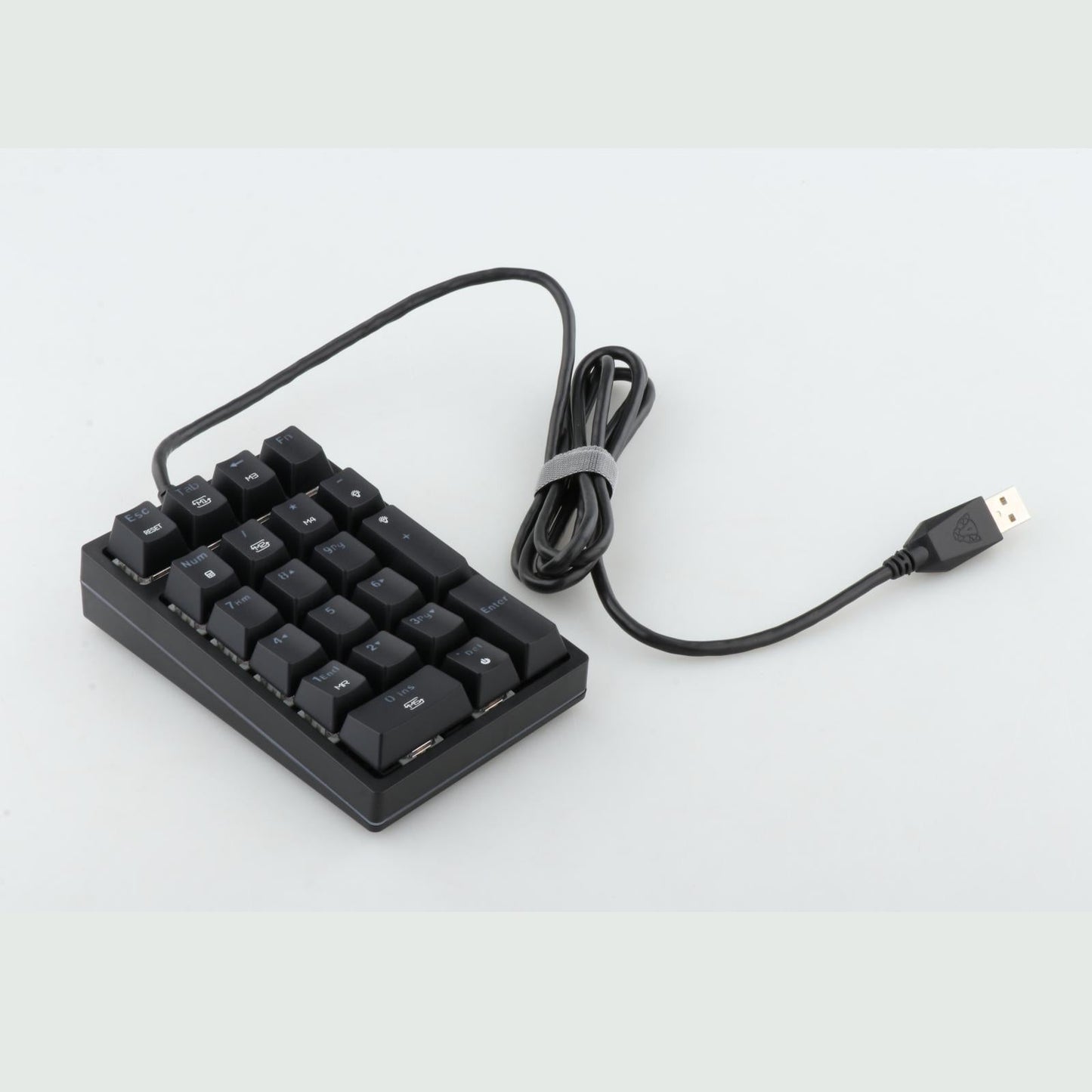 K24 Mini Numpad 21 Keys USB-C RGB Wired for Home Gaming Computer Blue Switch