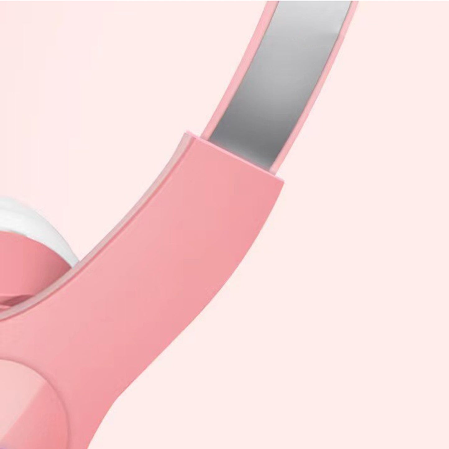 Over-Ear Headphones Foldable Soft Earmuffs High Sensitivity Sports Pink