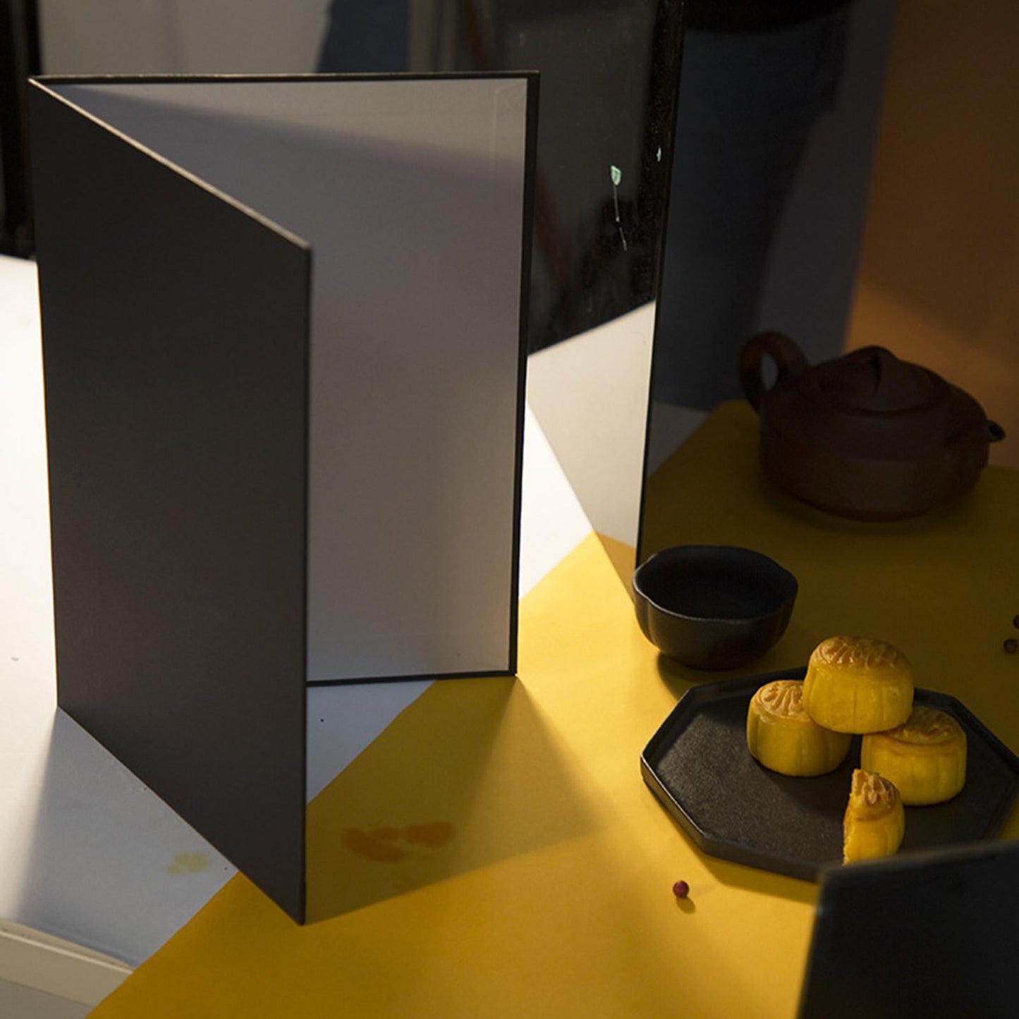A3 Camera Photography Cardboard Folding Reflective Paper for Absorb Light black white gold