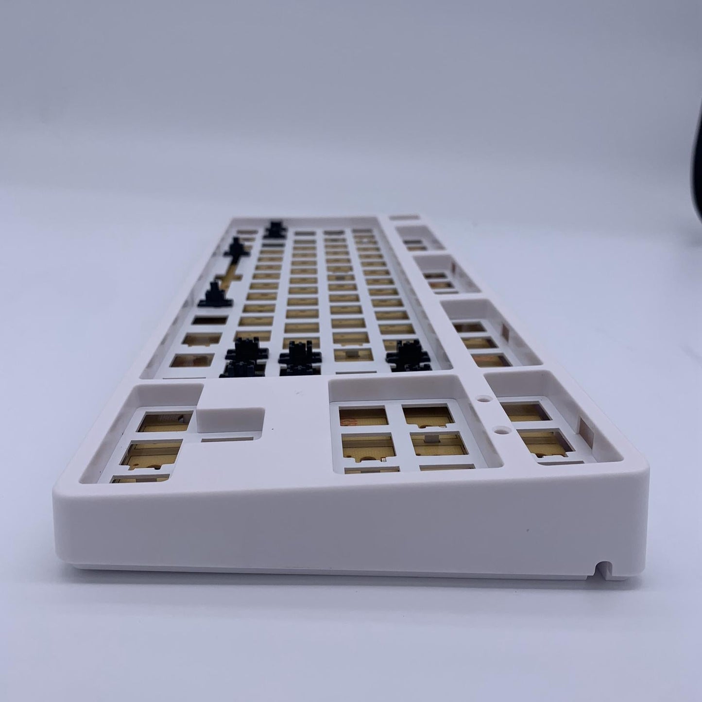 87 Key DIY Mechanical Keyboard Kit Hot-Swappable Switch Compact White