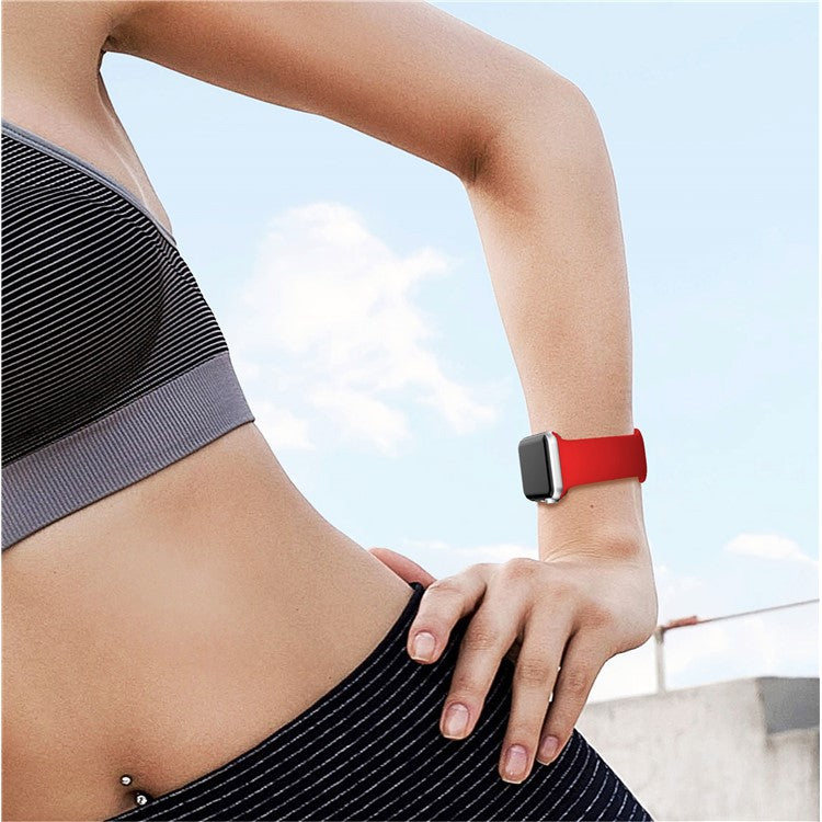 Double Buckle Soft Silicone Sport Watch Bracelet for Apple Watch Series 10 42mm / 9 8 7 41mm / SE (2023) SE (2022) SE 6 5 4 40mm / 3 2 1 38mm - Red