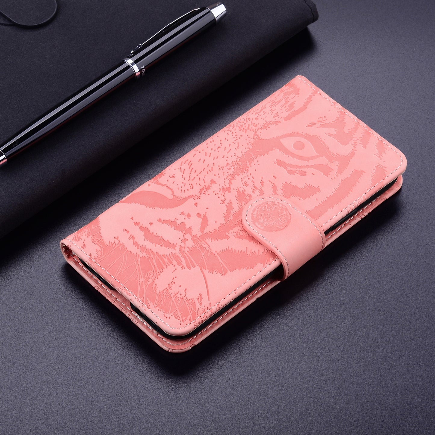 For Motorola Edge 30 Pro Tiger Embossing Pattern Horizontal Flip Leather Phone Case(Pink)