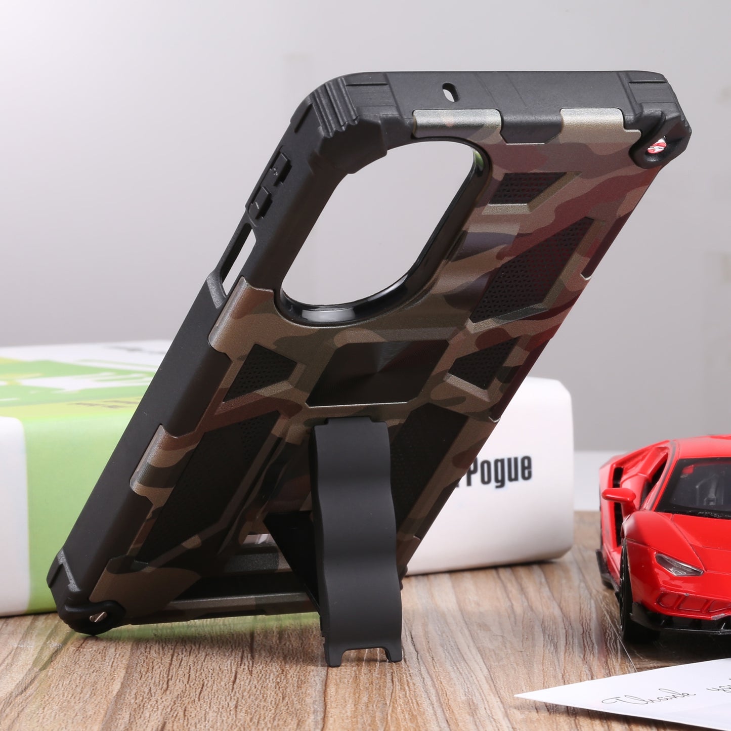 For Motorola Edge 30 Pro Camouflage Armor Shockproof TPU + PC Magnetic Protective Phone Case with Holder(Army Green)