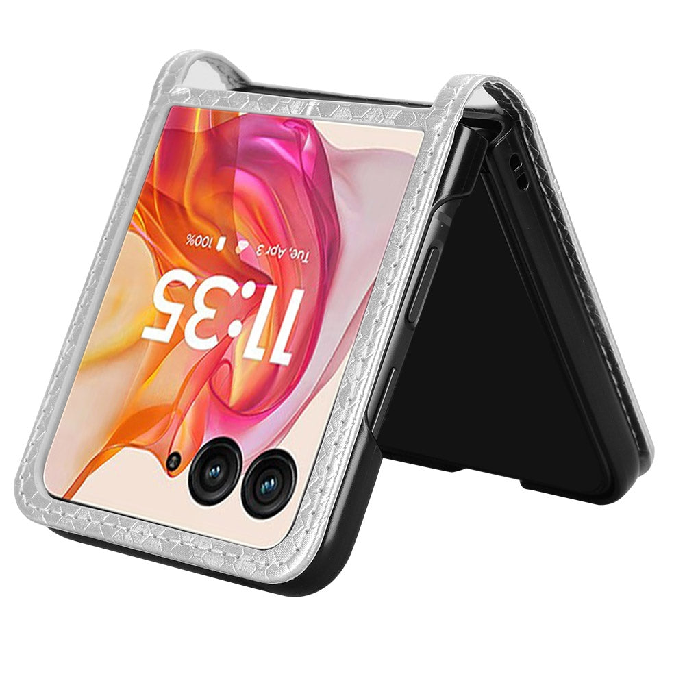 For Motorola Razr 50 Ultra Honeycomb Dot Texture Card Slot Leather Phone Case(Silver)