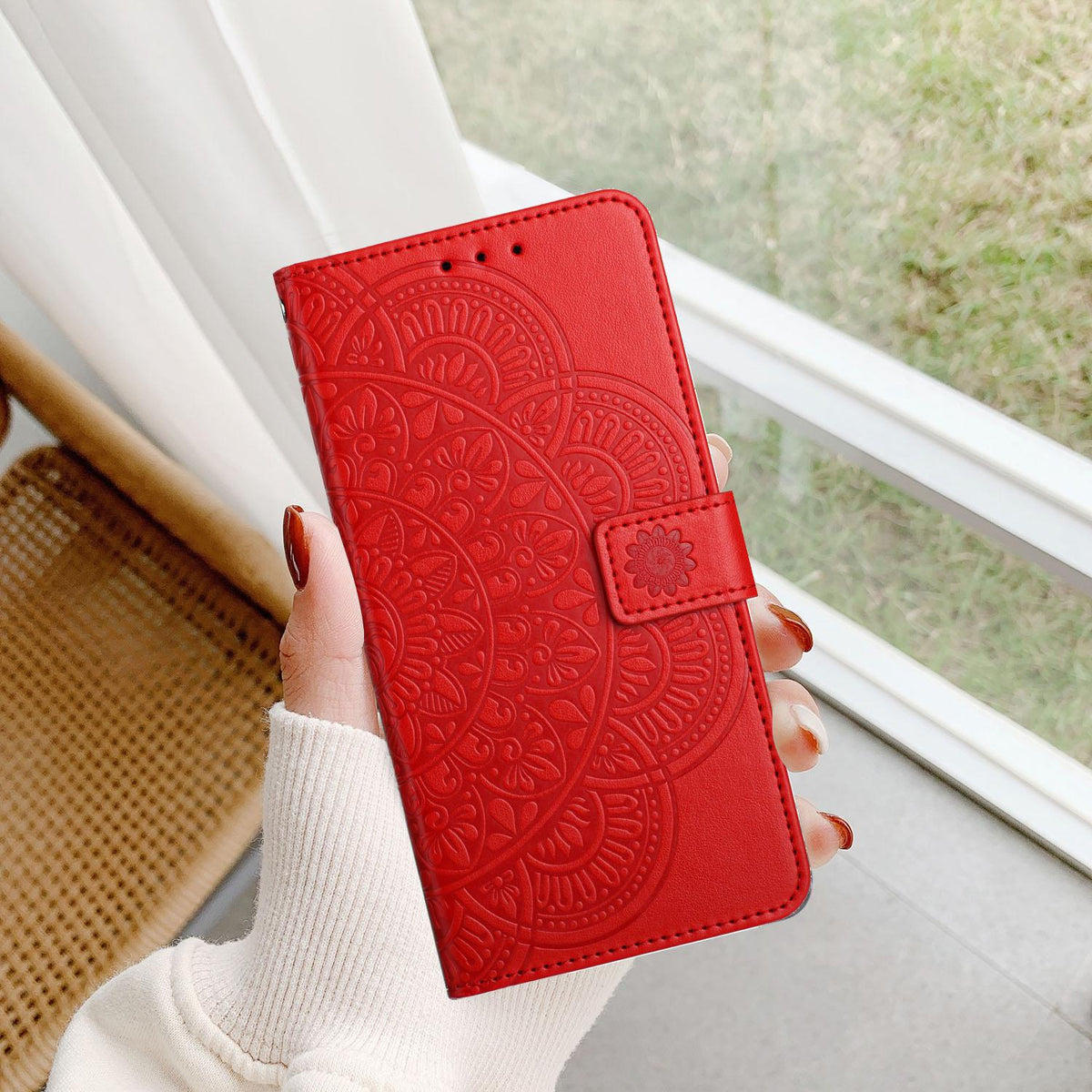 Compatible with iPhone 18 Pro Max Flower Embossed Leather Phone Case - Red