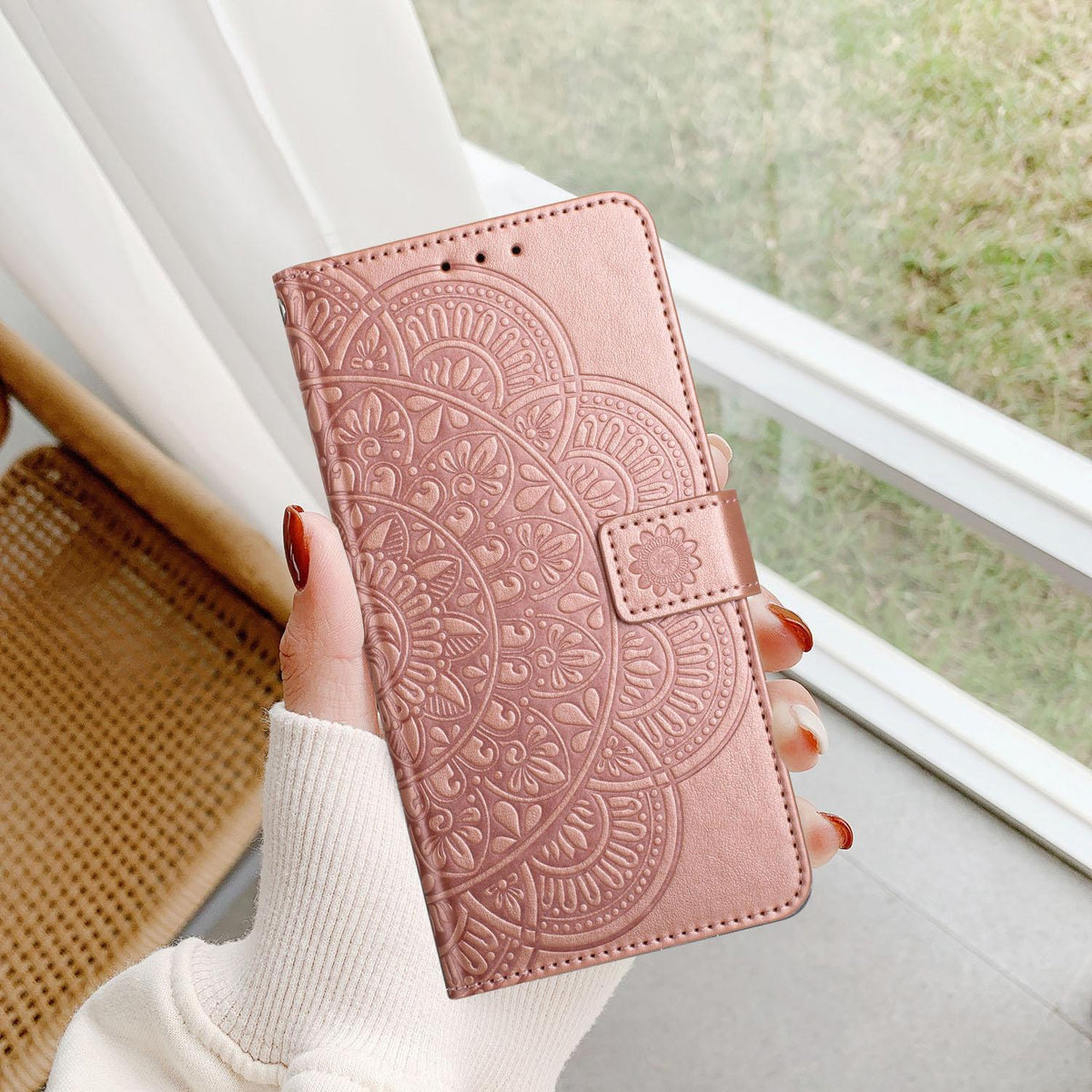 Compatible with iPhone 18 Pro Max Flower Embossed Leather Phone Case - Rose Gold