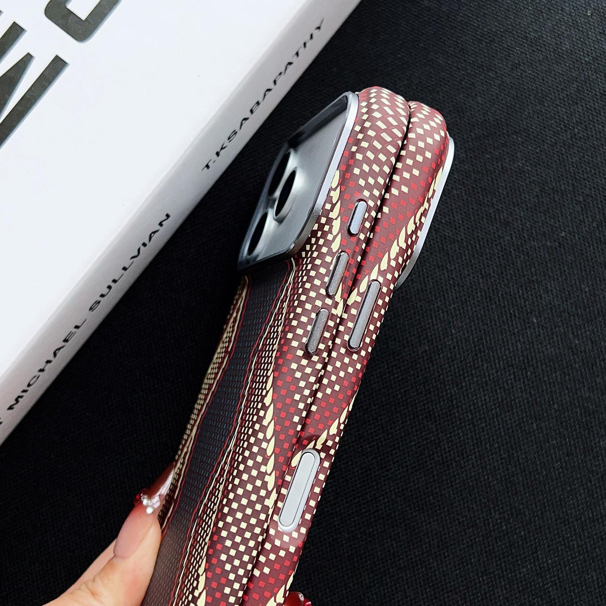 Compatible with iPhone 18 Pro Max & 17 Pro Max Electroplated PC Shockproof Full Coverage Magnetic Phone Case - Red + Blue
