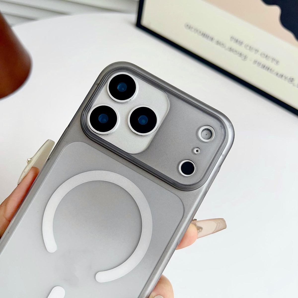 Compatible with iPhone 18 Pro Max & 17 Pro Max Ice Mist Gradient Magnetic PC Phone Case - Gradient Blue