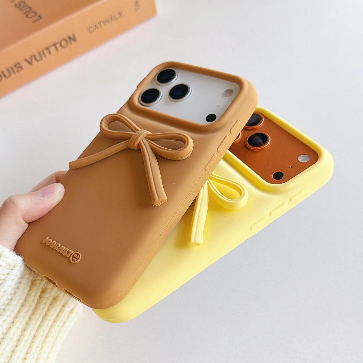 Compatible with iPhone 18 Pro Max & 17 Pro Max Bow TPU Dual-Layer PC Bulge Phone Case - Yellow