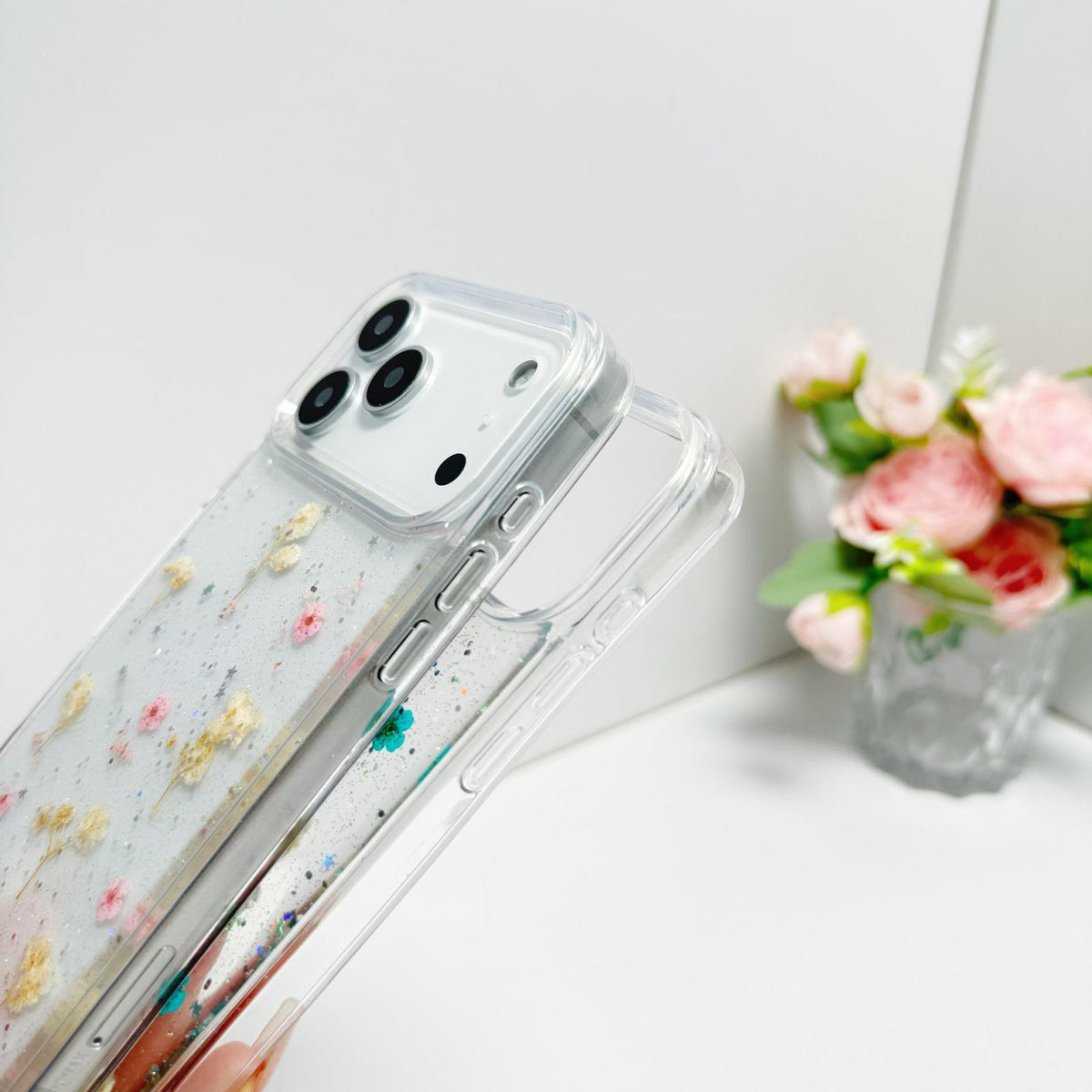 Compatible with iPhone 18 Pro Max Gypsophila Flowers Pattern TPU Protective Phone Case - Pink