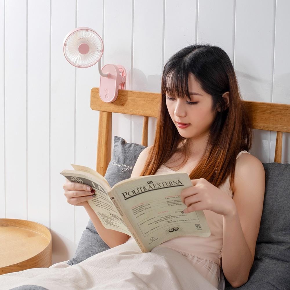 QW-F13 Multi-function Mini USB Charging Mute Clip Electric Fan Table Lamp, with 3 Speed Control (White)