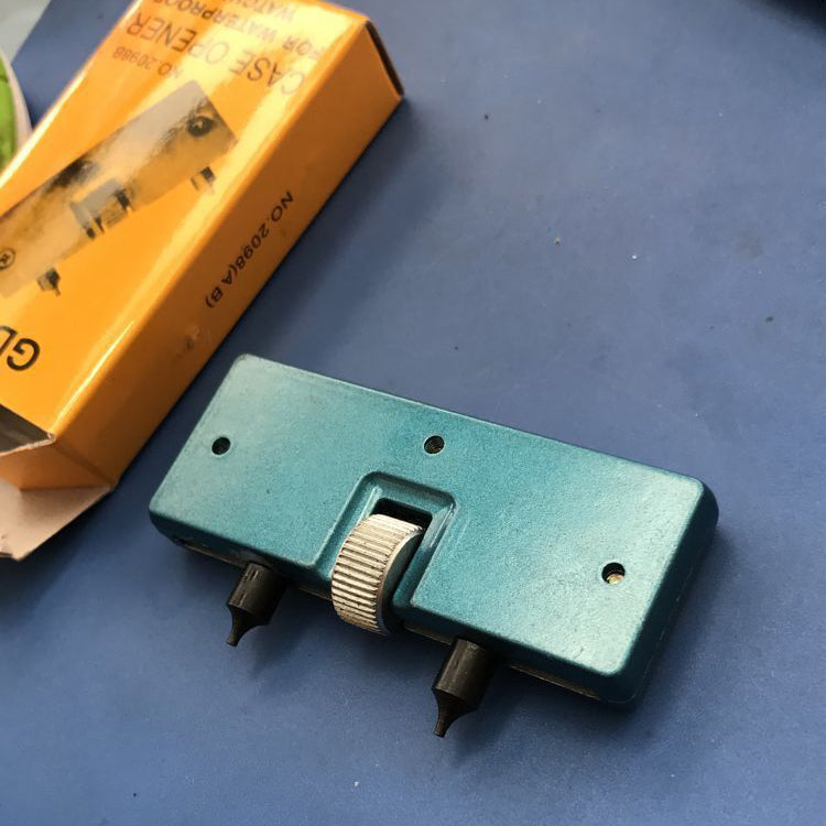 Adjustable Watch Back Case Opener Watch Cover Remover Repair Tool