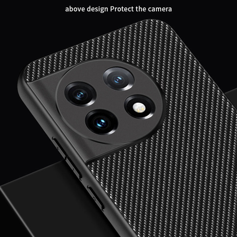 For OnePlus 11 5G Anti-slip Carbon Fiber Texture Phone Case Ultra Slim Shockproof Protective Cover - Black / Red