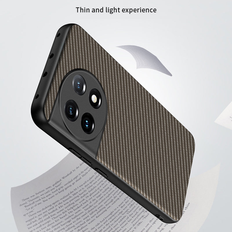 For OnePlus 11 5G Anti-slip Carbon Fiber Texture Phone Case Ultra Slim Shockproof Protective Cover - Black / Blue