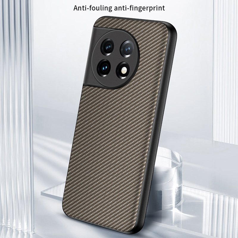 For OnePlus 11 5G Anti-slip Carbon Fiber Texture Phone Case Ultra Slim Shockproof Protective Cover - Black / Blue