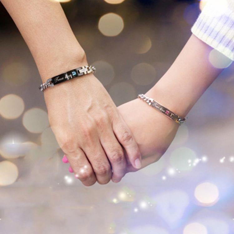 Valentines Day Gift Creative Trendy Titanium Steel Couple Bracelet for Men, Engraved Words Style (Black + Blue)