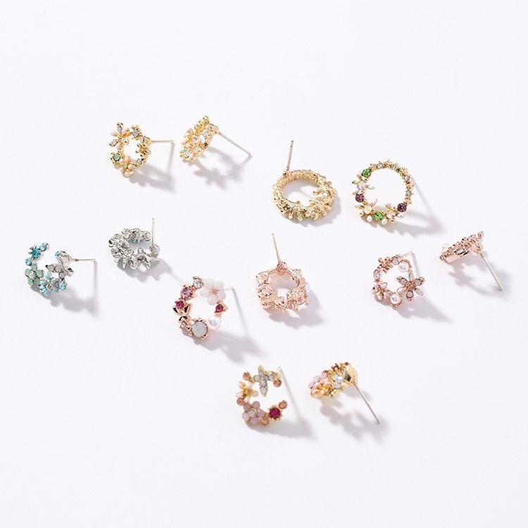 Rhinestone Wreath Stud Earrings For Women Sweet Flower Shell Small Cirlce Jewelry(pink flora half circle)
