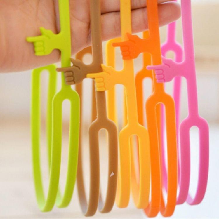 5 PCS Silicone Bookmarks Elasticity Finger Bookends Book Clip Organizer Random Color Delivery