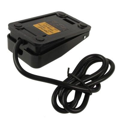 TFS-01 AC 250V 10A Anti-slip Plastic Case Foot Control Pedal Switch, Cable Length: 1m(Black)