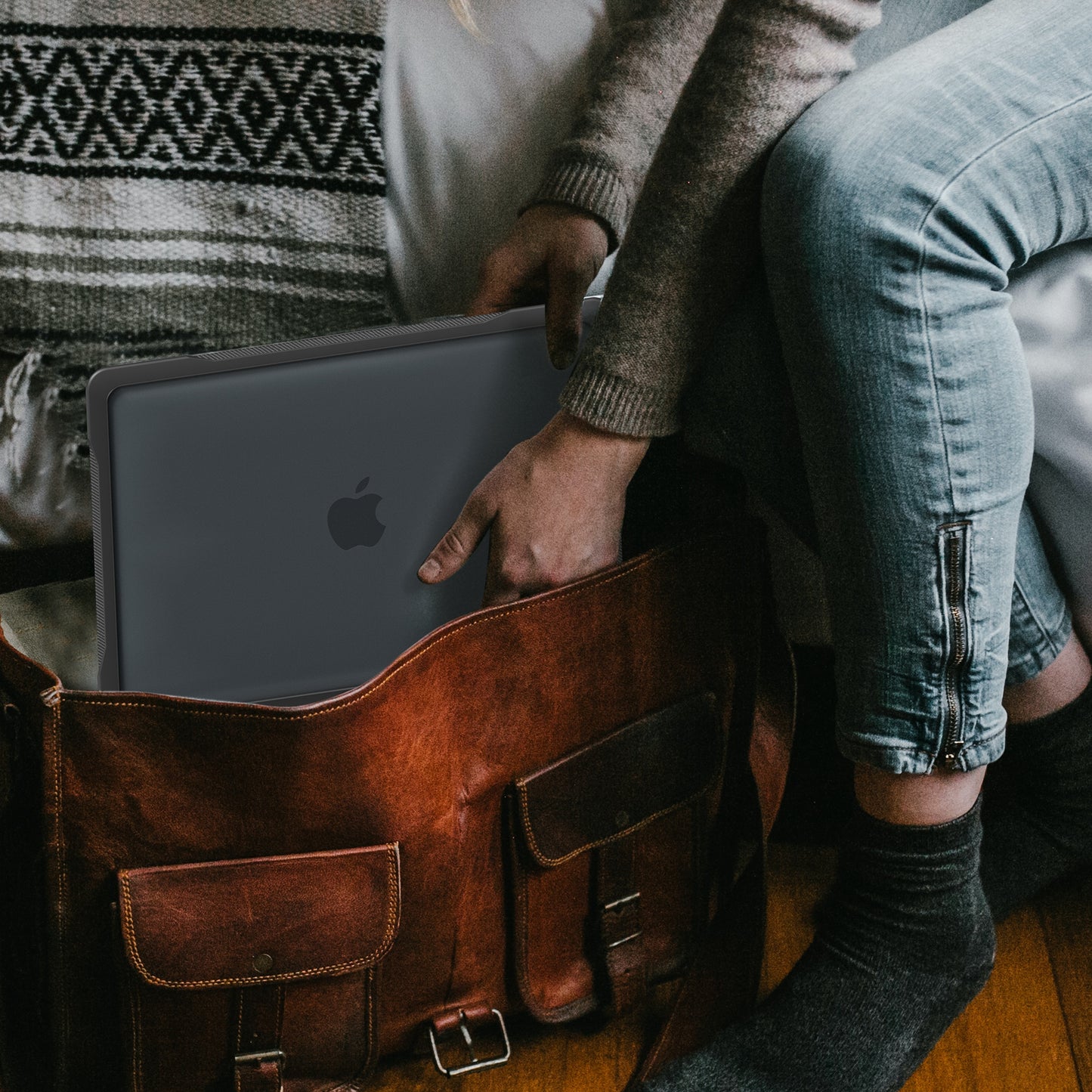 For MacBook Air 13 inch (2018) A1932 / (2020) A2337 M1 A2179 Shockproof PC+TPU Cover Anti-Drop Laptop Case - Transparent Black