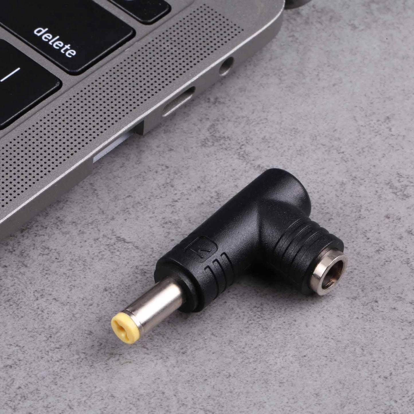 240W 5.5x1.7mm Male to 5.5x2.5mm Female Elbow Plug Coupler DC Power Converter