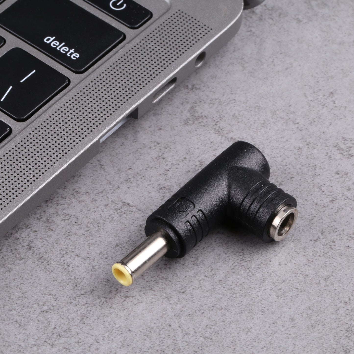 240W 5.0x1.0mm Male to 5.5x2.5mm Female Jack DC Power Converter Portable Elbow Plug Coupler