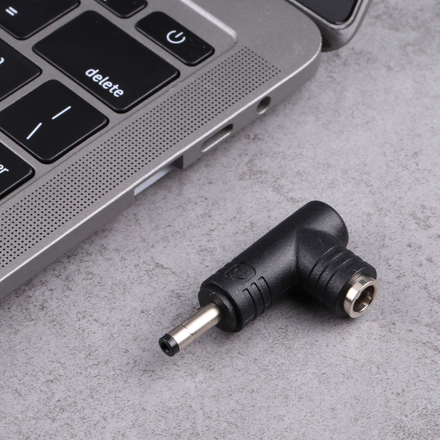 240W 4.0x1.7mm Male to 5.5x2.5mm Female Connector 90 Degree DC Converter Plug Adapter