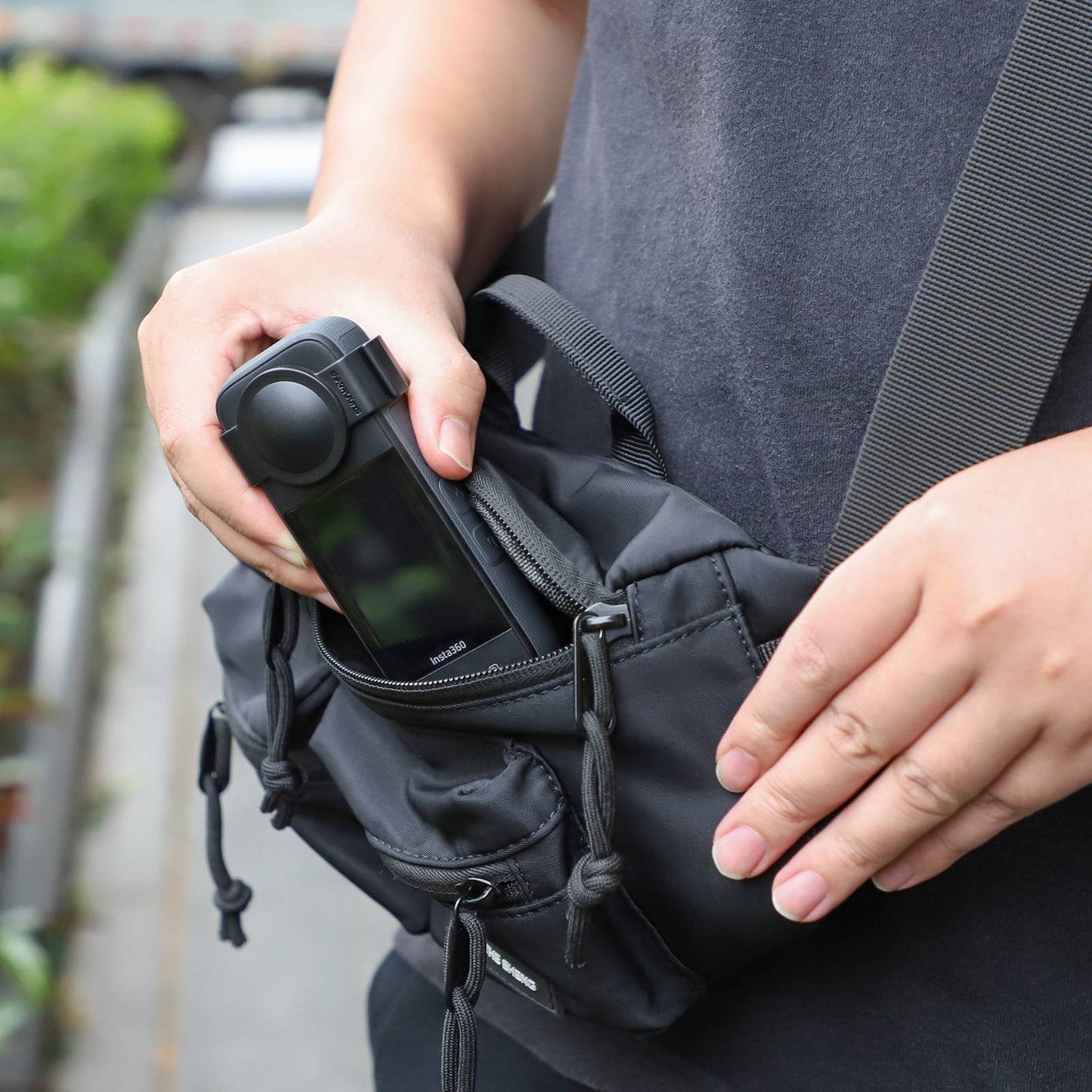 Uniqkart IST-G517 Lens Protector for Insta360 X3 Lens Guard Anti-Scratch Camera Lens Cover with Buckle Lock