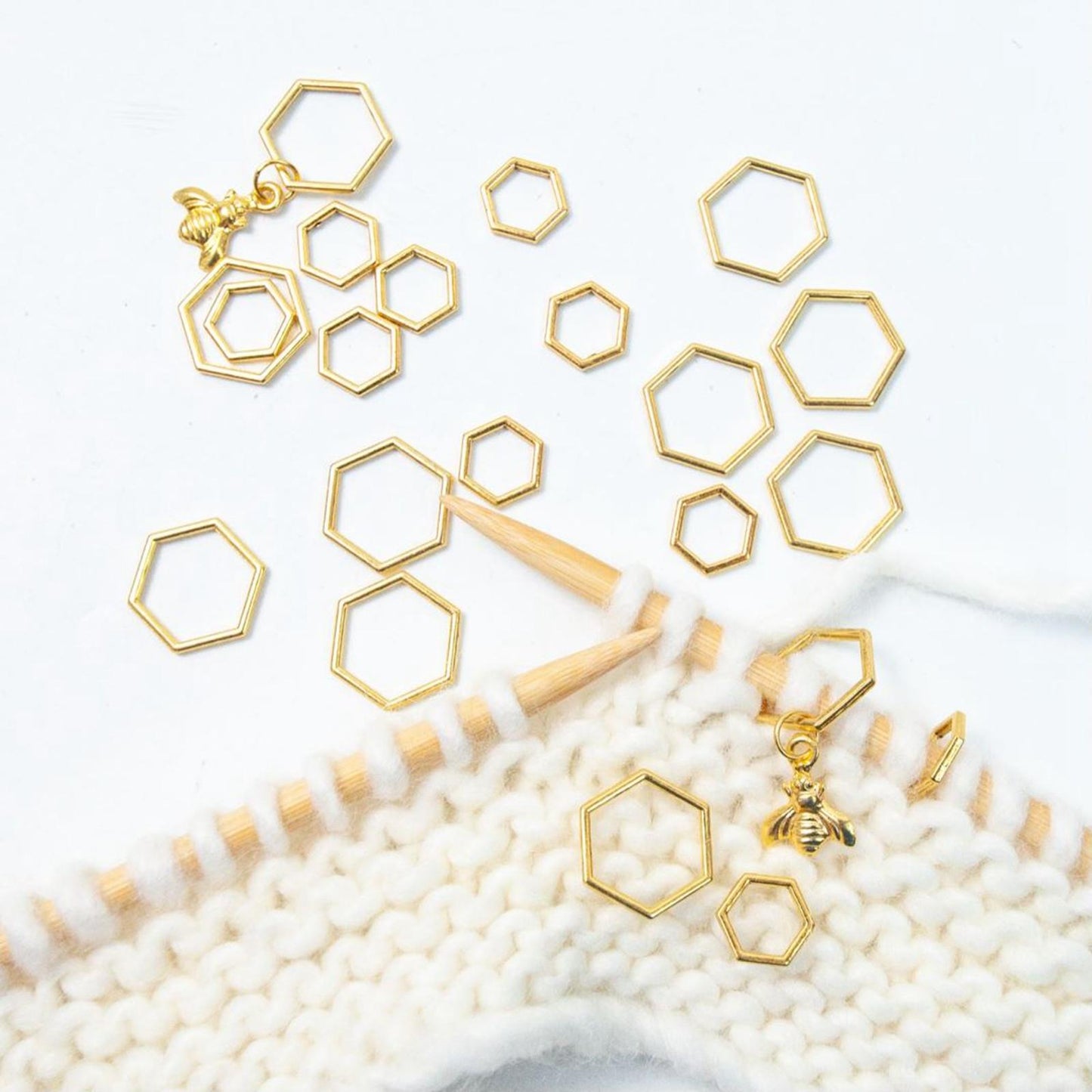 20Pcs Metal Knitting Crochet Locking Stitch Markers Set Hexagonal + Bee Crochet Latching Needle Clip