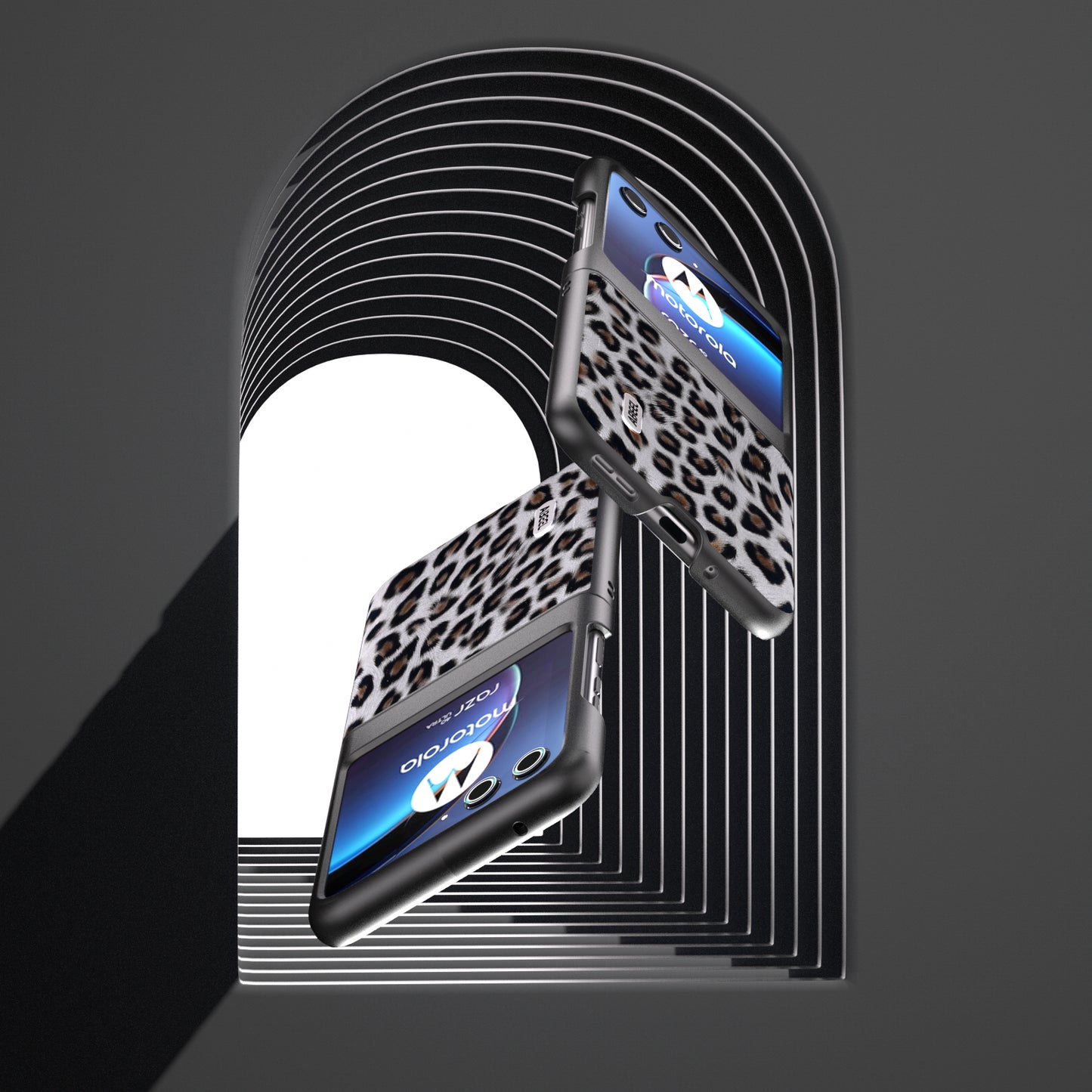 Uniqkart For Motorola Razr 40 Ultra 5G PU Leather Coated PC Phone Case Leopard Pattern Phone Cover - Silver