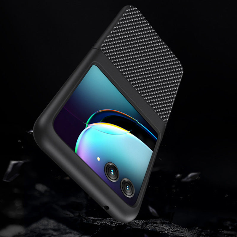 Uniqkart for Motorola Razr 40 Ultra 5G Anti-Drop Phone Case Fiber Carbon Texture PC Phone Cover - Gold