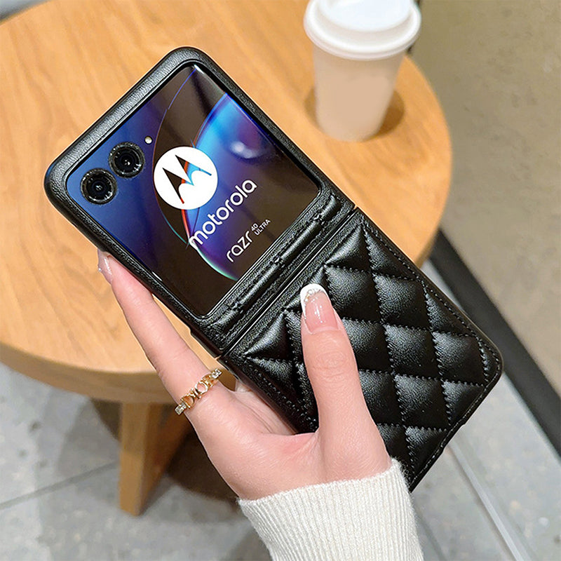 Uniqkart for Motorola Razr 40 Ultra 5G PU Leather Coated PC Phone Case Rhombus Grid Imprinted Phone Cover - Black