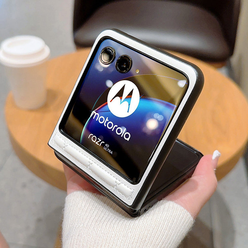 Uniqkart for Motorola Razr 40 Ultra 5G PU Leather Coated PC Phone Case Rhombus Grid Imprinted Phone Cover - Black