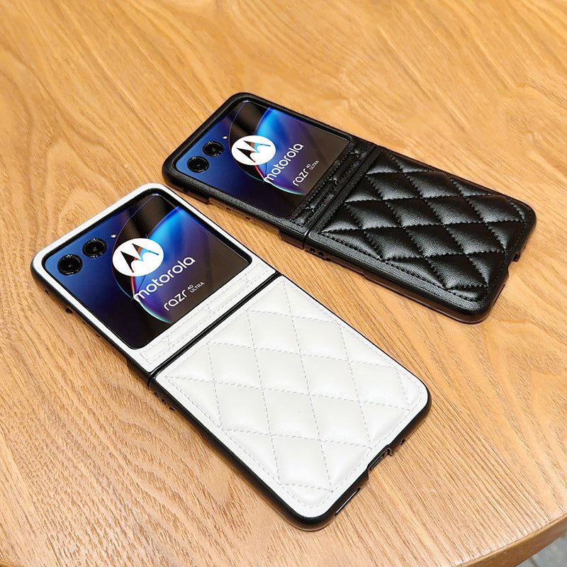 Uniqkart for Motorola Razr 40 Ultra 5G PU Leather Coated PC Phone Case Rhombus Grid Imprinted Phone Cover - Black