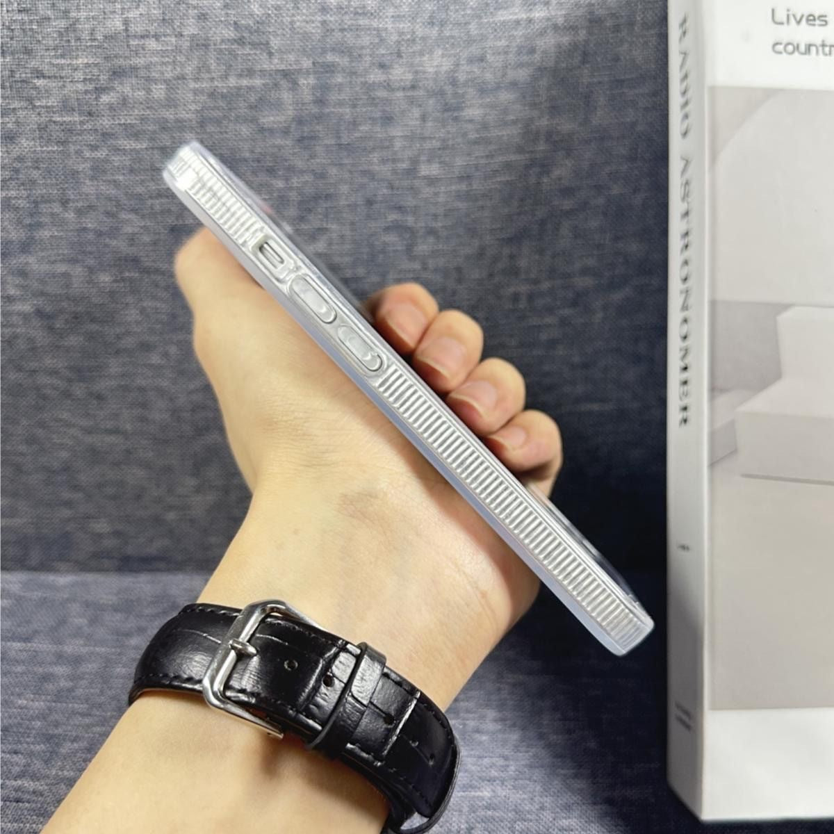 Suitcase Shape Shell for iPhone 12 / 12 Pro 6.1 inch Matte Hard PC Case Laser Gradient Phone Cover