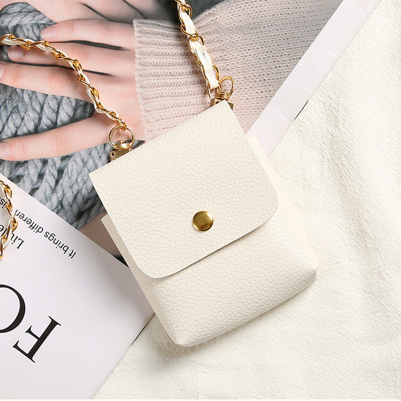 Uniqkart for Samsung Galaxy Z Flip3 5G / Z Flip4 5G / Z Flip5 5G Crossbody Phone Bag Leather Phone Cover with Chain Shoulder Strap - White