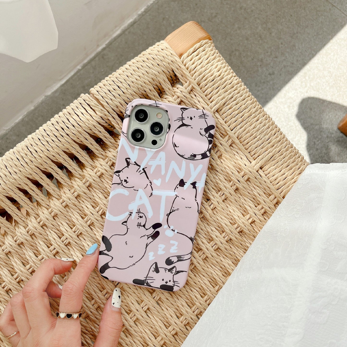 Uniqkart for iPhone 12 Pro Max 6.7 inch Hard PC Phone Case Pattern Printing Protective Glossy Phone Shell - Cat