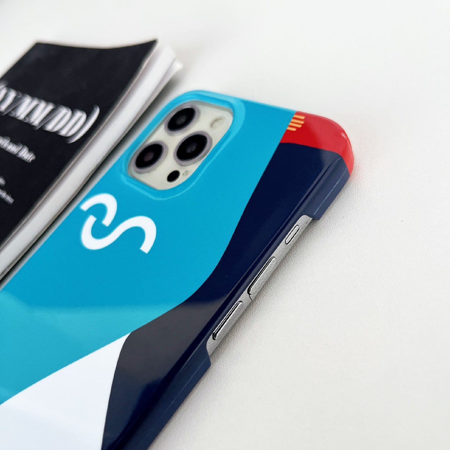 Hard PC Phone Cover for iPhone 12 Pro 6.1 inch Pattern Printing Anti-Drop Glossy Phone Case - Blue Matching