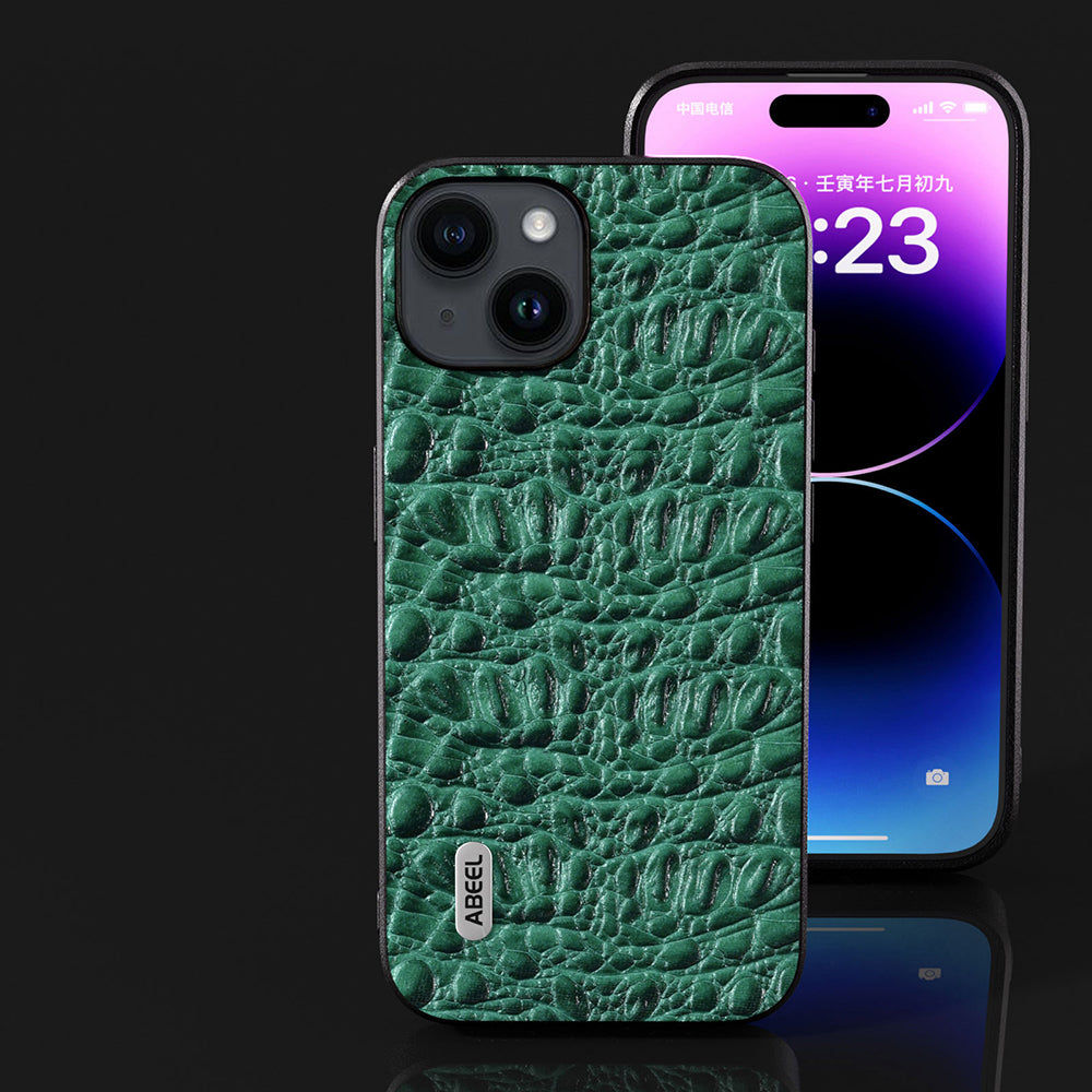 Uniqkart For iPhone 15 Slim-Fit Phone Case Genuine Cow Leather Coated PC+TPU Canopy Texture Cover - Green